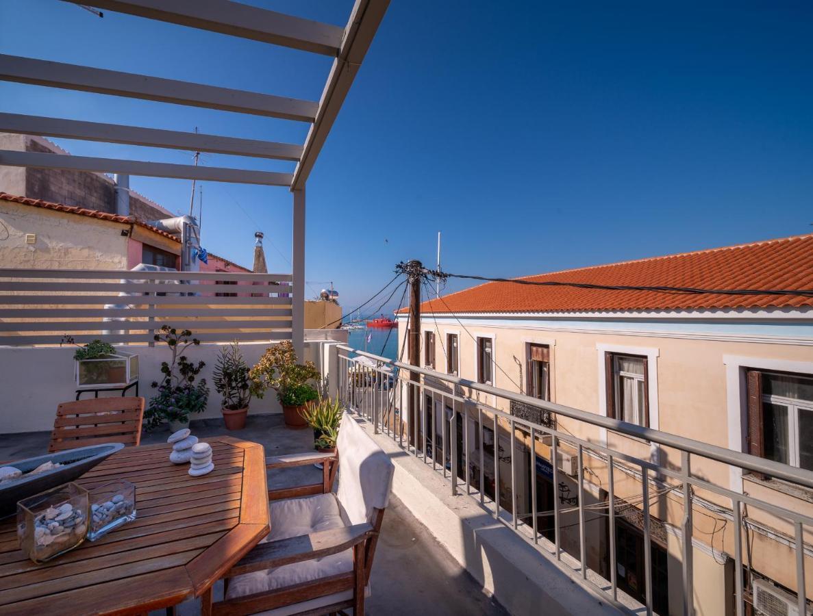 Apartamento The Roof - Flat Sea View In Aegina Town Exterior foto